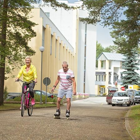 Varska Sanatorium Hotel Buitenkant foto