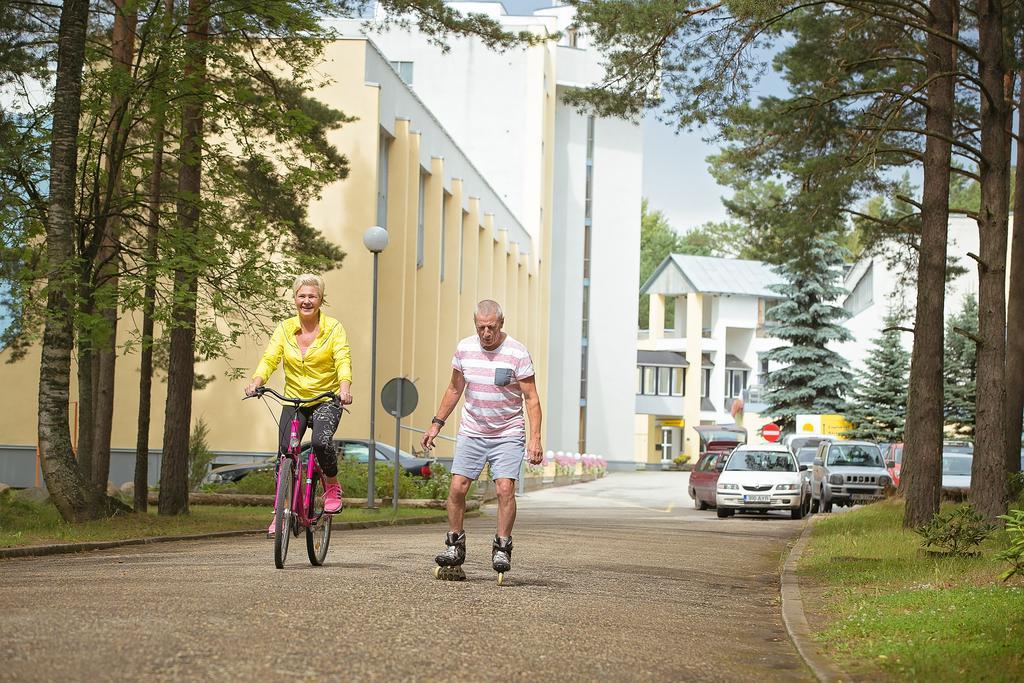 Varska Sanatorium Hotel Buitenkant foto