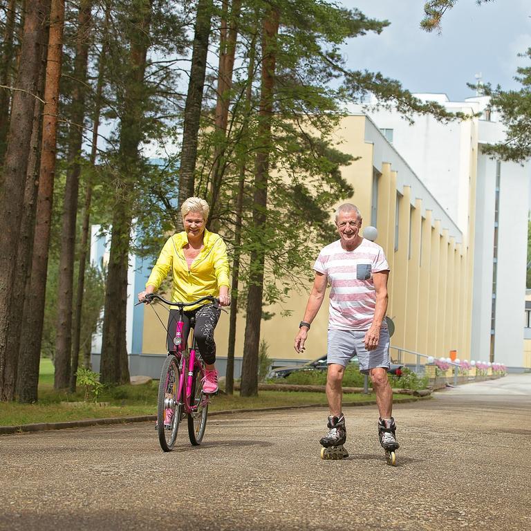 Varska Sanatorium Hotel Buitenkant foto