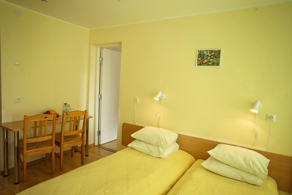Varska Sanatorium Hotel Buitenkant foto